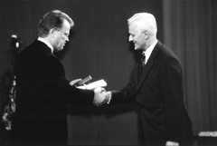 29.JPG (11950 BYTES)