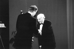 37.JPG (11280 BYTES)