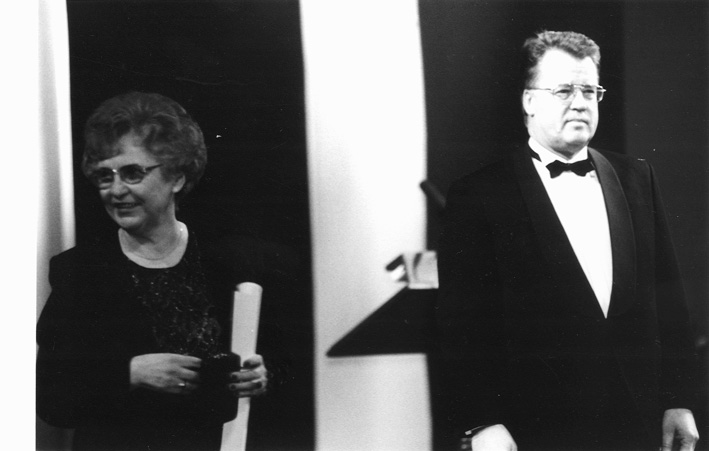 52.JPG (60753 BYTES)