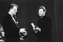 82.JPG (12205 BYTES)