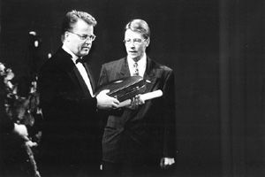 T2.JPG (18331 BYTES)