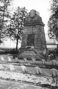 X2.JPG (50227 BYTES)