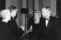 D4.JPG (11829 BYTES)