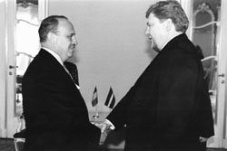 S6.JPG (11864 BYTES)