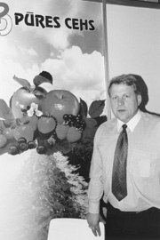 P1.JPG (21478 BYTES)