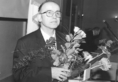 A4.JPG (19790 BYTES)