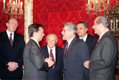 AUS4.JPG (23100 BYTES)