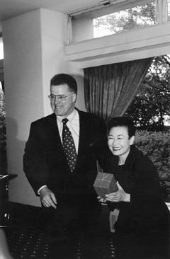 12.JPG (31632 BYTES)