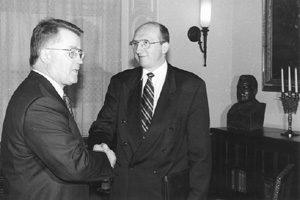 U1.JPG (22796 BYTES)