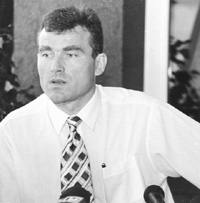 NAGLIS.JPG (18301 BYTES)