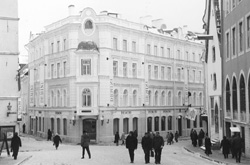 T2.JPG (22600 BYTES)