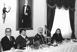 P2.JPG (21834 BYTES)