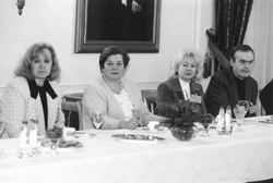 P4.JPG (18521 BYTES)