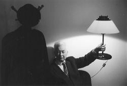 MIH1.JPG (11918 BYTES)