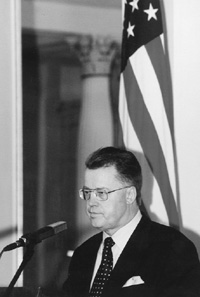 V2.JPG (19688 BYTES)