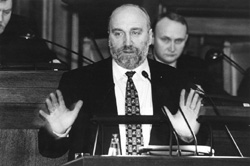 S3.JPG (19479 BYTES)