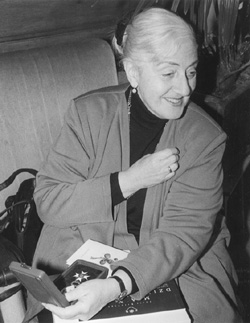 O1.JPG (32512 BYTES)