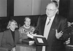 A1.JPG (18686 BYTES)