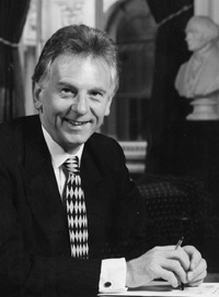 HENDER~1.JPG (19511 BYTES)