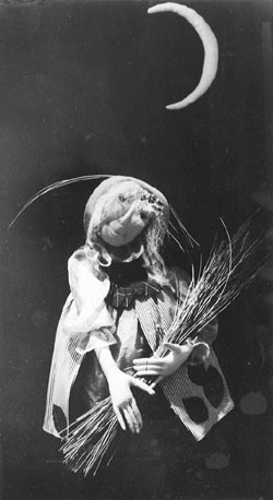 LELLE3.JPG (26487 BYTES)