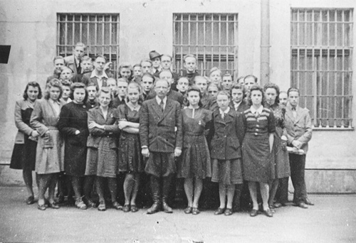 N1.JPG (73721 BYTES)