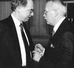 V6.JPG (24529 BYTES)