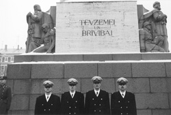 A2.JPG (20591 BYTES)