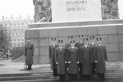 A4.JPG (20844 BYTES)