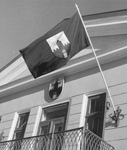 K1.JPG (35169 BYTES)