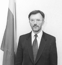 L1.JPG (14821 BYTES)