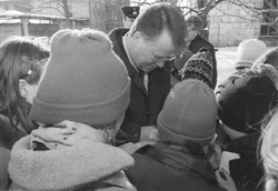 U2.JPG (22892 BYTES)