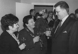 U8.JPG (18266 BYTES)