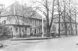 BIL1.JPG (24020 BYTES)