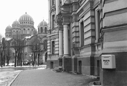 M3.JPG (21922 BYTES)