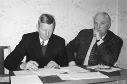 T1.JPG (19108 BYTES)