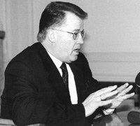 U1.JPG (15659 BYTES)