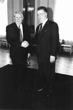 V3.JPG (26466 BYTES)