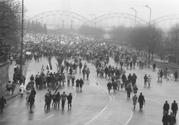 MA3.JPG (37457 BYTES)