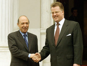 GRE2.JPG (23321 BYTES)