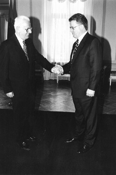 A1.JPG (26030 BYTES)