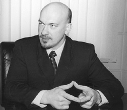 J2.JPG (18701 BYTES)