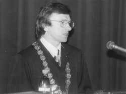 T4.JPG (15394 BYTES)