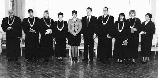 Z1.JPG (61226 BYTES)