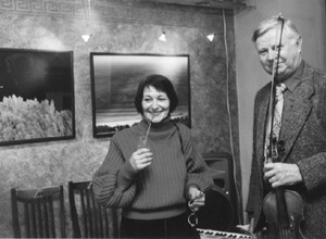 VI4.JPG (29630 BYTES)