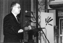 J1.JPG (20161 BYTES)