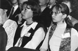 J2.JPG (23269 BYTES)