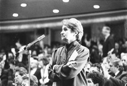 Q1.JPG (23742 BYTES)