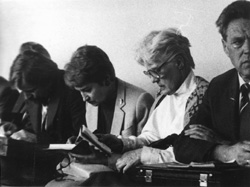 Q3.JPG (21321 BYTES)