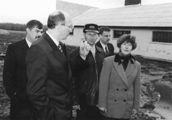 M6.JPG (19382 BYTES)