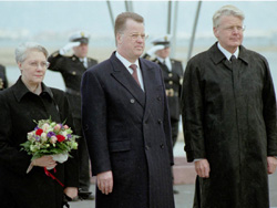 ISLANDE2.JPG (28079 BYTES)